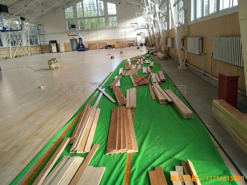 內蒙古呼和浩特賽罕區師范大學體育學院訓練館體育地板鋪設案例