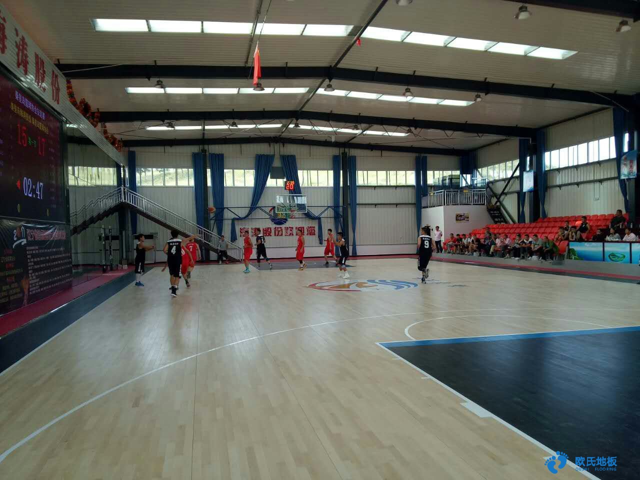 鋼城籃球運動木地板材質哪種合理