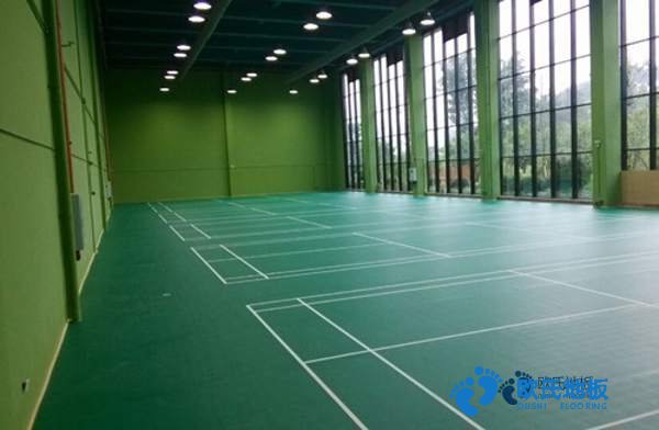 籃球木地板購(gòu)買(mǎi)注意事項(xiàng)
