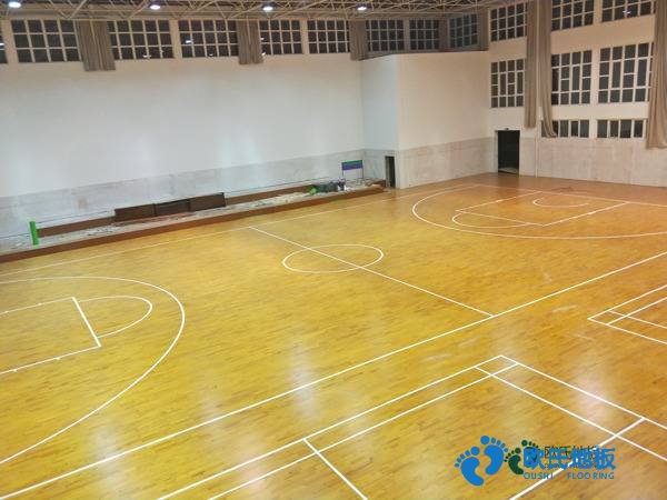 楓樺木籃球場木地板清潔保養