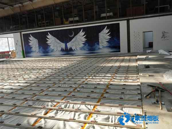 購(gòu)買(mǎi)體育場(chǎng)地地板安裝公司