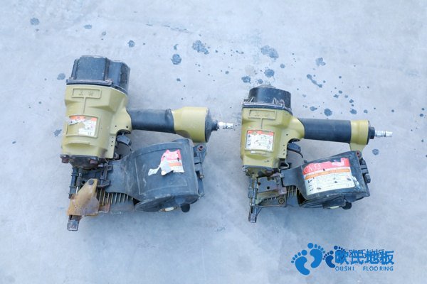 質(zhì)量好籃球場(chǎng)館木地板施工步驟