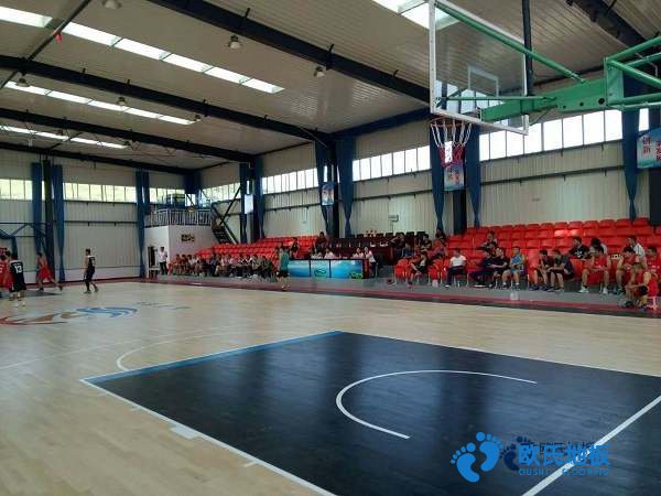 質(zhì)量好運動籃球地板施工步驟