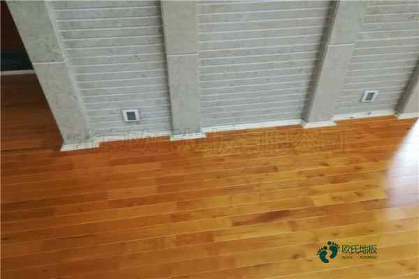 較好的籃球運(yùn)動木地板龍骨間距規(guī)范