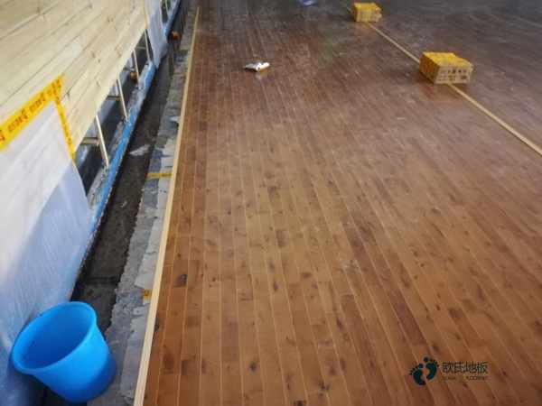 運動體育木地板一般多少錢1