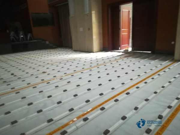 實(shí)木體育館地板等級1