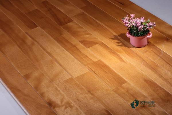 定制體育場(chǎng)地板哪個(gè)牌子比較好1