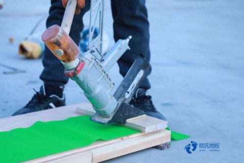 定制籃球場(chǎng)地地板品牌有哪些