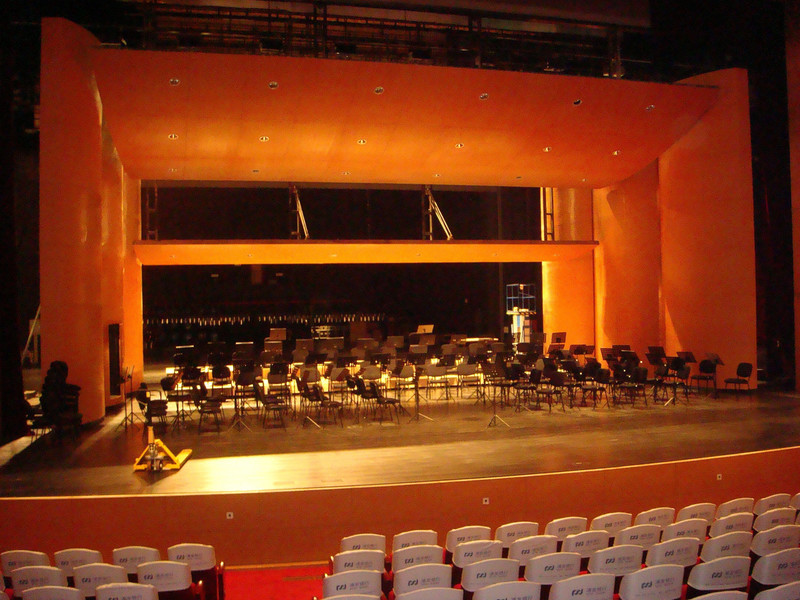 購買松木舞臺體育場地板牌子1