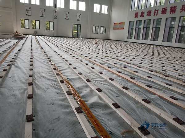 耐用運(yùn)動體育木地板排行1